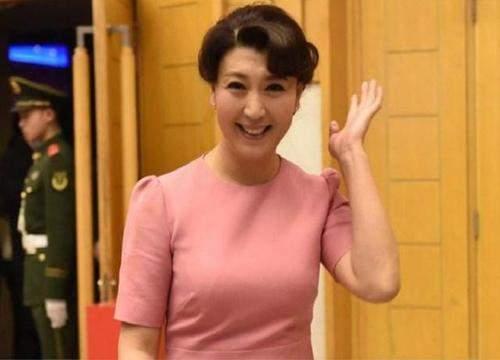 闫学晶的老公林越照片,低调儒雅，影视界幕后英雄